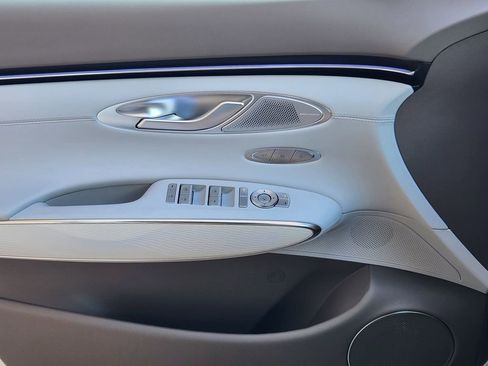 New 2026 Genesis GV70 2.5T Advanced AWD/4WD image 17