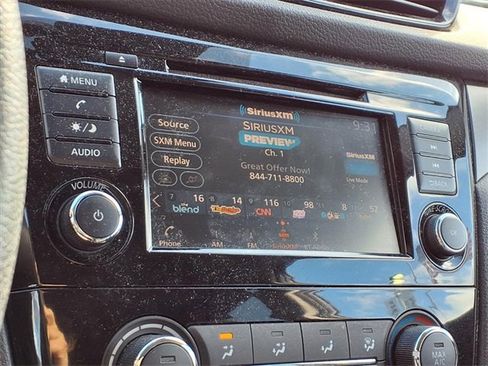 Certified 2021 Nissan Rogue Sport S image 5