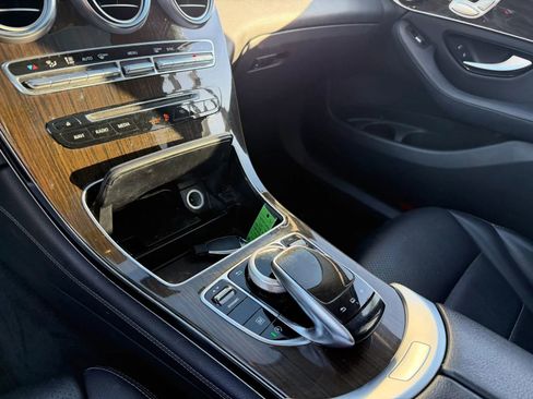 Used 2016 Mercedes-Benz GLC 300 w/ Premium Package image 20