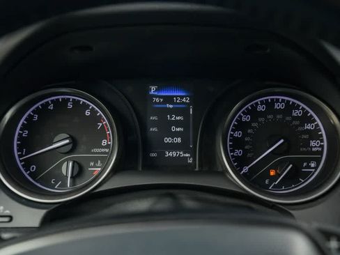 Used 2022 Toyota Camry SE FWD image 24