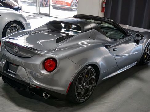 Used 2020 Alfa Romeo 4C Spider w/ Bright Package RWD image 56