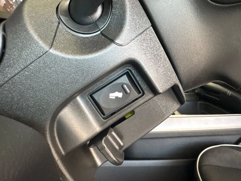 New 2026 RAM 2500 Laramie AWD/4WD image 16