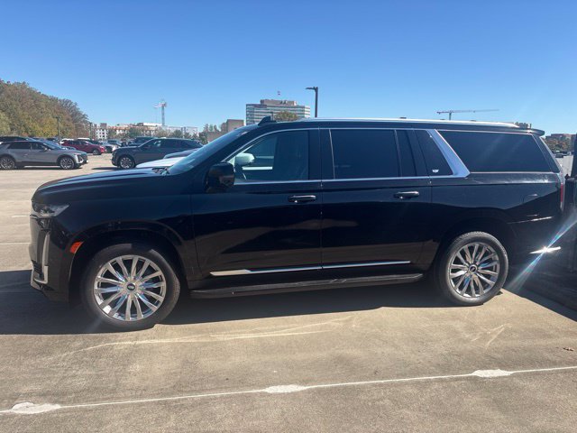 Used 2023 Cadillac Escalade ESV Premium Luxury w/ LPO, Floor Liner Package AWD/4WD image 2