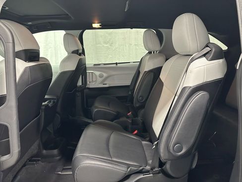 Used 2025 Toyota Sienna XSE image 48