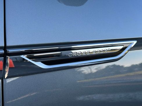 Used 2023 Volkswagen Atlas Cross Sport SEL image 41