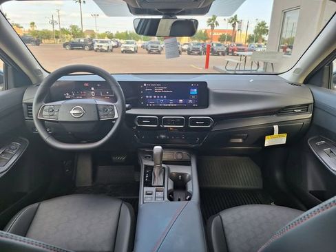 New 2026 Nissan Sentra SR w/ SR Premium Package FWD image 15