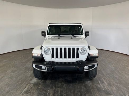 Used 2021 Jeep Wrangler Unlimited Sahara image 2