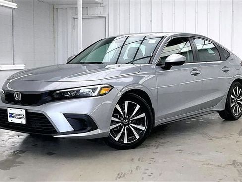 Certified 2022 Honda Civic EX-L image 2