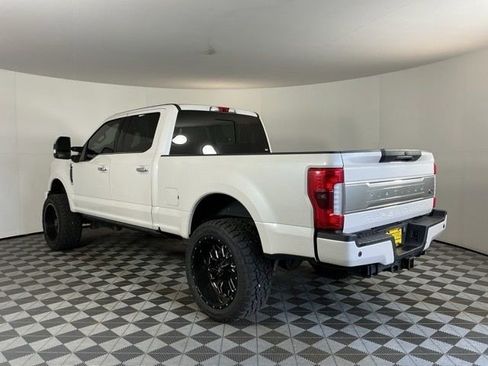 Used 2017 Ford F350 Platinum w/ Platinum Ultimate Package AWD/4WD image 4
