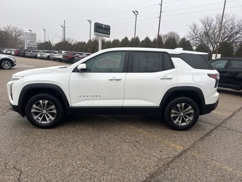 Used 2025 Chevrolet Equinox LT image 4
