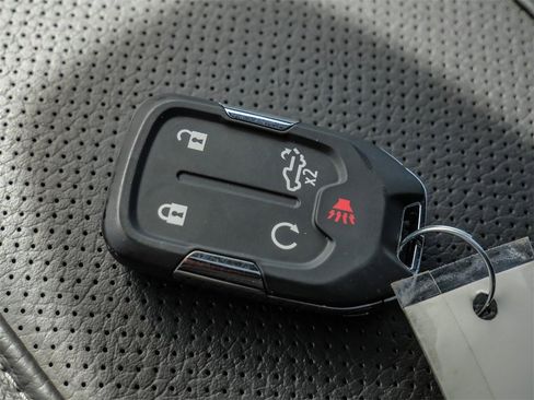 Used 2023 GMC Sierra 2500 Denali w/ Denali Black Diamond Edition image 38