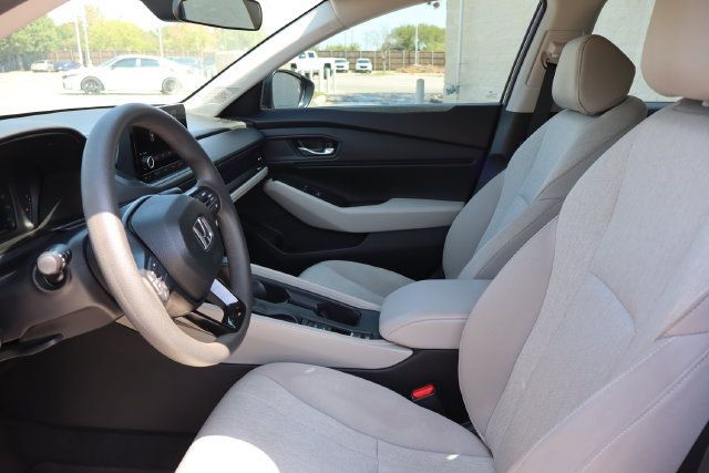 Used 2025 Honda Accord SE image 14