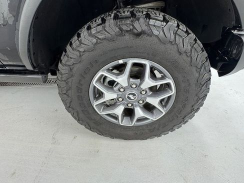 Used 2025 Ford Bronco Badlands AWD/4WD image 9