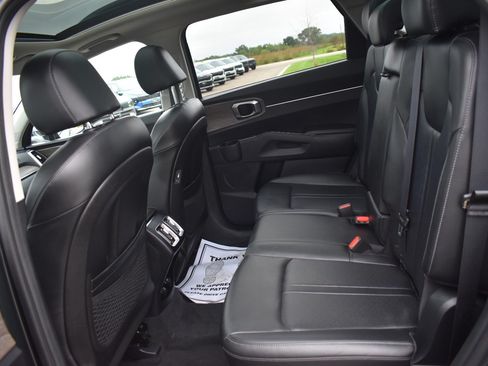 Used 2023 Kia Sorento S w/ Panoramic Sunroof Package AWD/4WD image 20