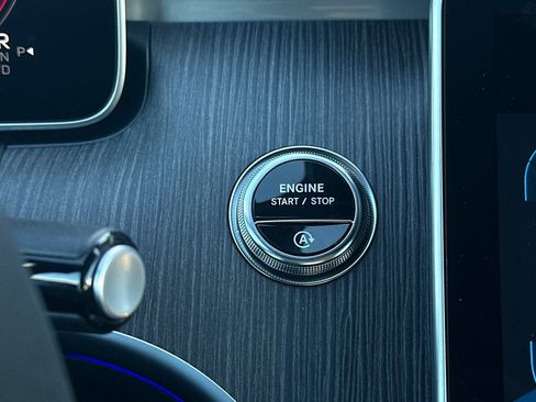 New 2026 Mercedes-Benz CLE 300 4MATIC Cabriolet image 18