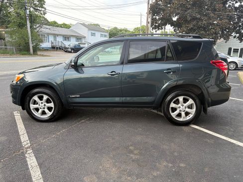 Used 2009 Toyota RAV4 Limited AWD/4WD image 10