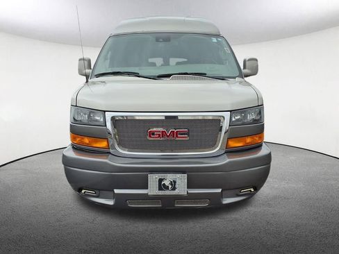 Used 2020 GMC Savana 2500 w/ Enhanced Convenience Package image 26
