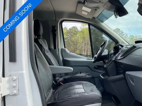 Used 2015 Ford Transit 350 XLT RWD image 4