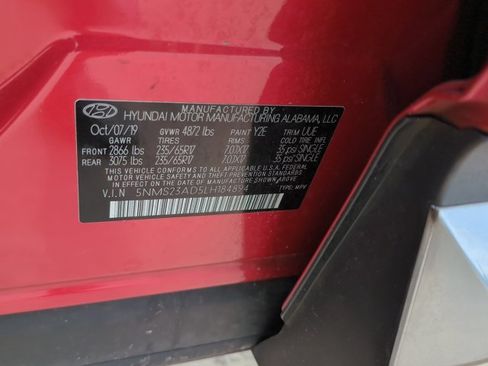 Used 2020 Hyundai Santa Fe SE FWD image 15