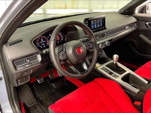 Used 2024 Honda Civic Type R image 16