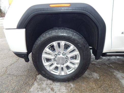 Used 2021 GMC Sierra 3500 Denali w/ Denali Ultimate Package image 19