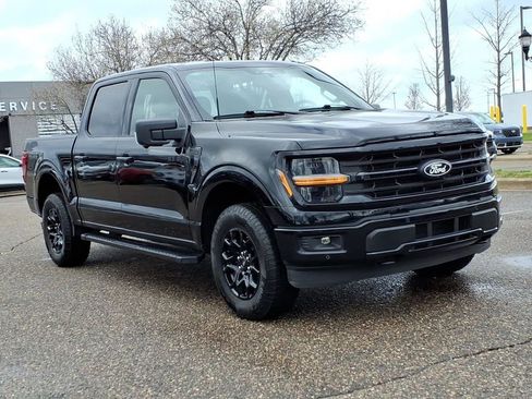 Used 2024 Ford F150 XLT w/ Equipment Group 302A MID image 7