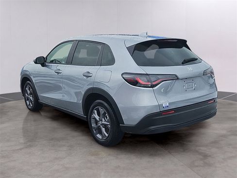 Certified 2026 Honda HR-V LX image 6