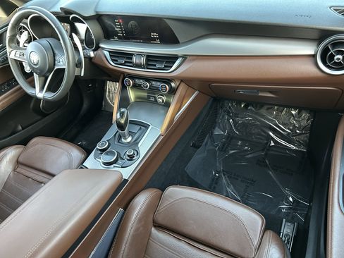 Used 2018 Alfa Romeo Stelvio Ti Sport image 11