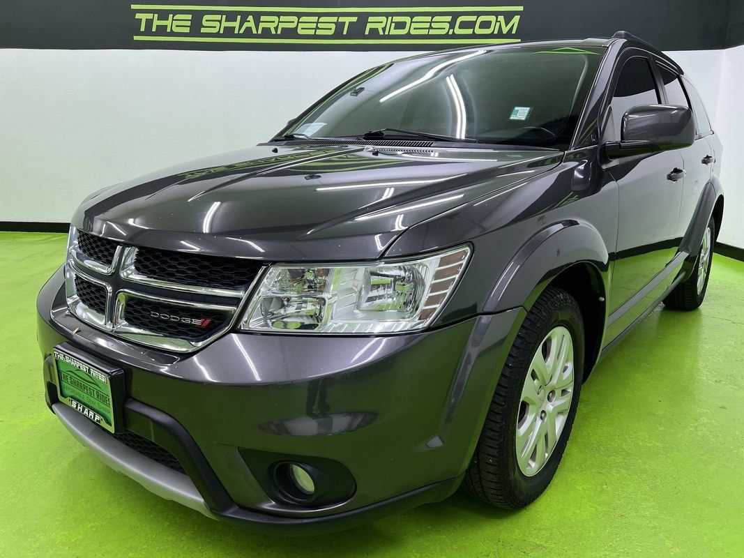 Used 2019 Dodge Journey SE w/ Connectivity Group FWD image 5