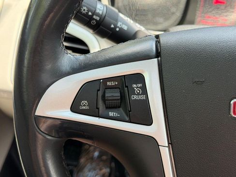 Used 2015 GMC Terrain SLE FWD image 16