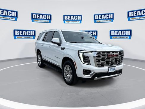 Used 2025 GMC Yukon Denali AWD/4WD image 2