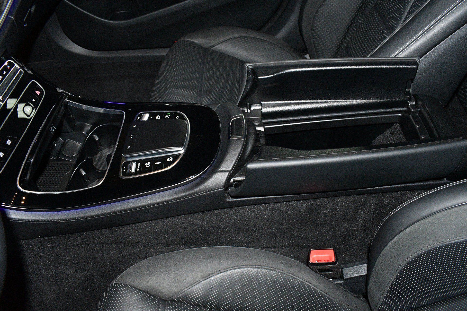 Used 2021 Mercedes-Benz E 53 AMG 4MATIC Sedan image 38