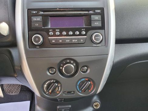 Used 2018 Nissan Versa SV FWD image 10