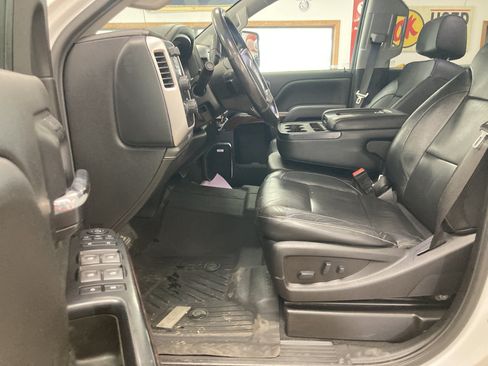 Used 2019 GMC Sierra 2500 SLT w/ Duramax Plus Package AWD/4WD image 12