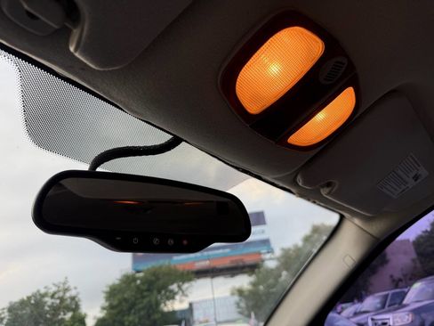 Used 2006 Saturn Vue 2WD image 13