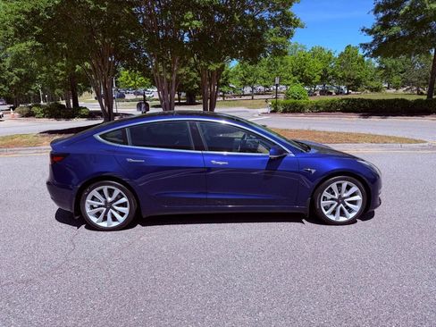 Used 2020 Tesla Model 3 Long Range AWD/4WD image 12
