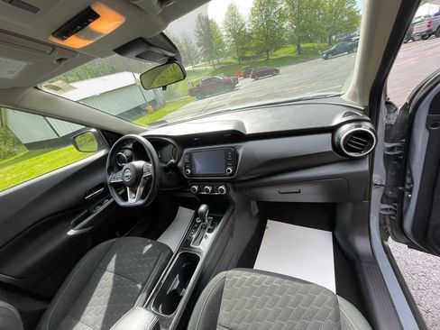 Used 2024 Nissan Kicks SV FWD image 11