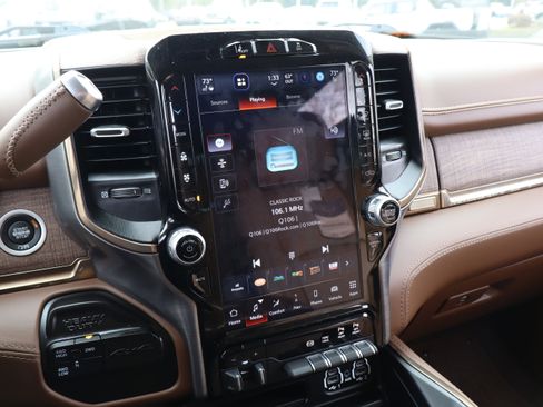 Used 2024 RAM 2500 Limited w/ Safety Group image 25