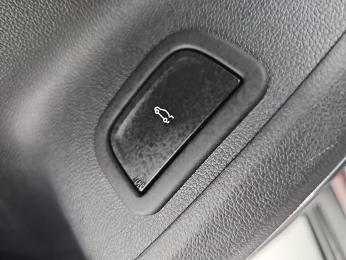 Used 2024 GMC Acadia Elevation FWD image 35
