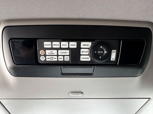Used 2012 Honda Odyssey Touring Elite image 31