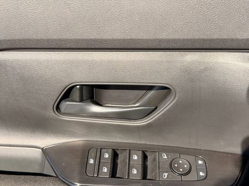 New 2026 Nissan Kicks S image 11