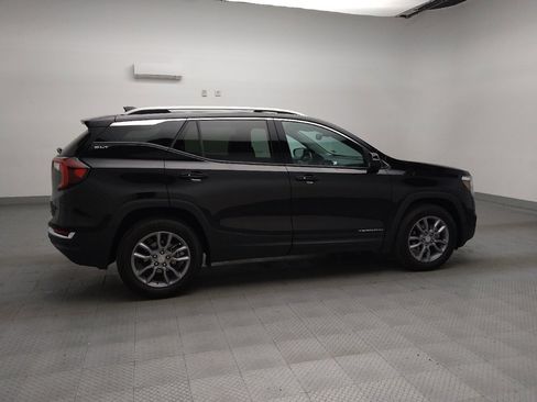 Used 2024 GMC Terrain SLT image 10
