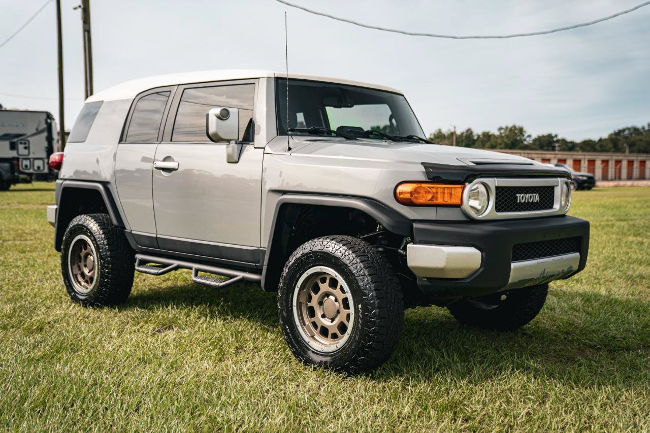 Used 2014 Toyota FJ Cruiser 4WD w/ Convenience Package image 8