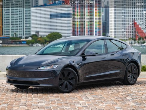 Used 2024 Tesla Model 3 Standard Range RWD image 9
