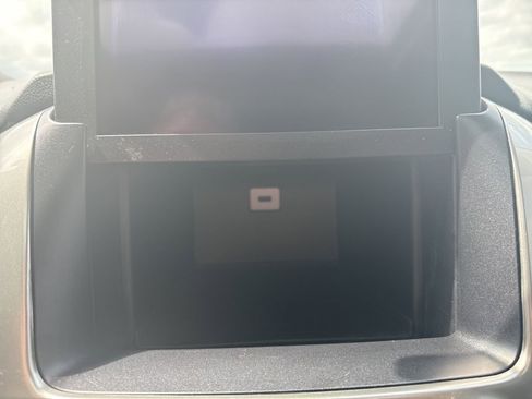 Used 2020 Chevrolet Suburban LT image 20