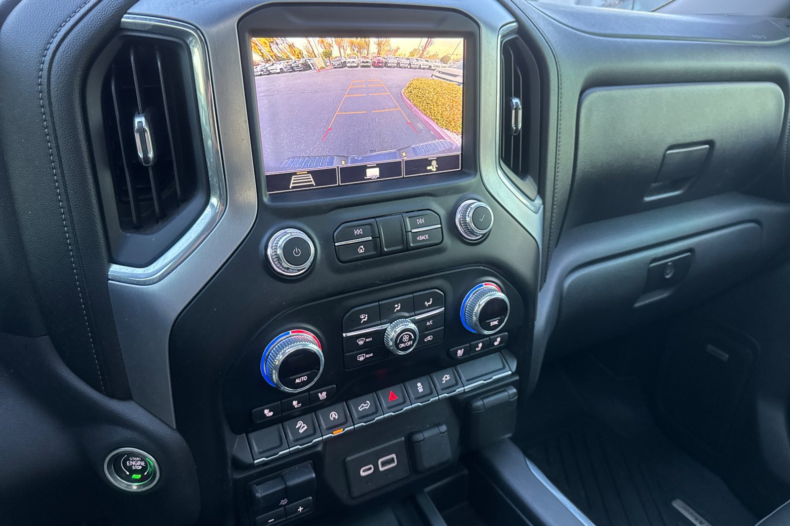 Used 2020 GMC Sierra 1500 SLT w/ SLT Premium Package AWD/4WD image 26