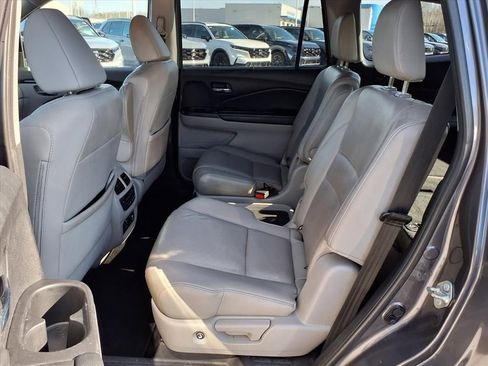 Used 2019 Honda Pilot Elite image 11