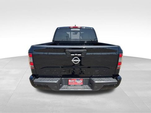 Certified 2025 Nissan Frontier SV RWD image 7