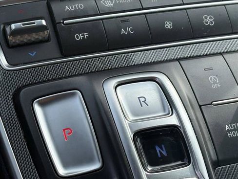 Used 2023 Hyundai Santa Fe SEL image 6