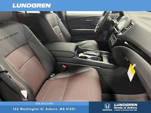 New 2026 Honda Ridgeline Black Edition image 9